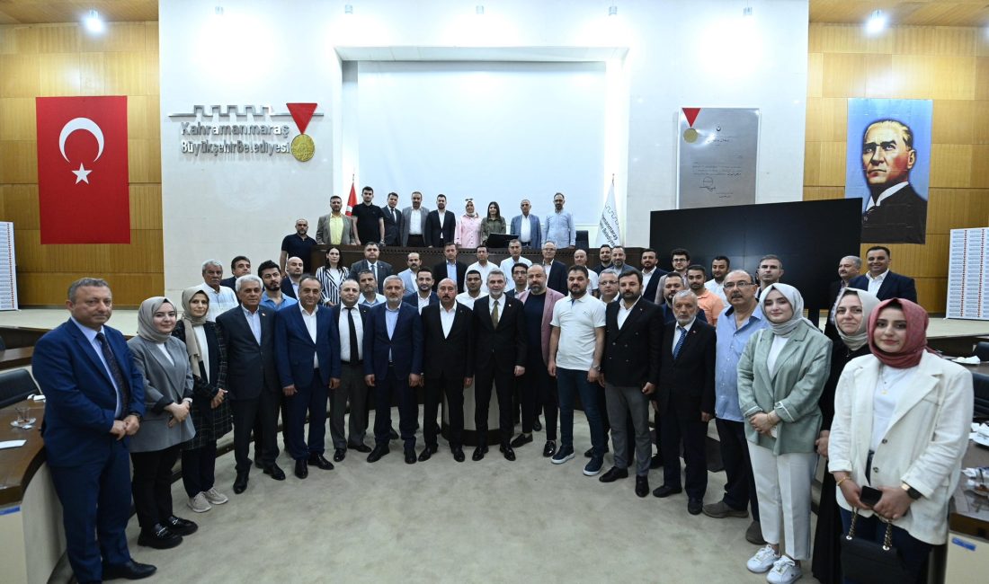 AK Parti İl Başkanı Cüneyt Doğan ve yönetimini misafir eden