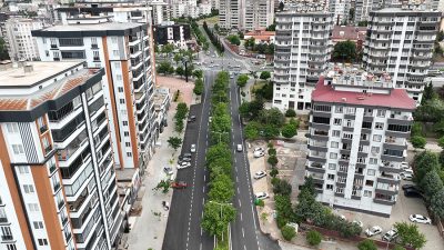 Büyükşehir Belediyesi, Başkonuş Caddesi ve bağlantı yollarında gerçekleştirdiği asfalt çalışmasını