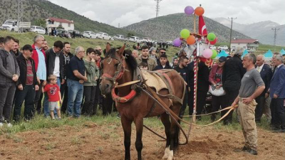 Göksun'un bereketli topraklarında yıllardır kök salmış Dağıstanlılar, geçmişlerinden gelen renkli