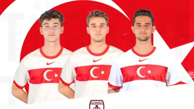 İZMİR, – TFF 2’nci Lig ekiplerinden Altınordu, 3 oyuncusunun U19