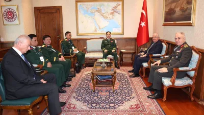 ANKARA, – MİLLİ Savunma Bakanı Yaşar Güler, Ankara’da, Vietnam Genelkurmay