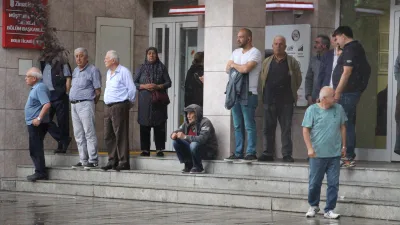 Oğuzhan EKE/BOLU, – BOLU’da öğle saatlerinde etkili olan sağanak hayatı