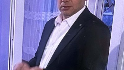 Gaziantep’te meydana gelen trafik kazasında, bariyerlere çarparak devrilen motosiklet sürücüsü