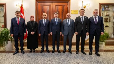 Kahramanmaraş Büyükşehir Belediye Başkanı Fırat Görgel, şehrin kalkınması ve gelişimi