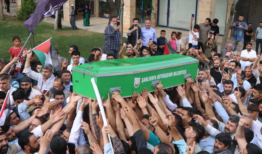 İsrail polisinin Kudüs’te öldürdüğü imam Hasan Saklanan’ın cenazesi, Şanlıurfa’ya getirildi.