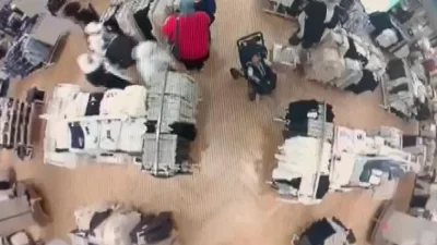 Ali AKSOYER/İSTANBUL, İSTANBUL’da alışveriş merkezlerinde turistlerin döviz bulunan çantalarını çalan