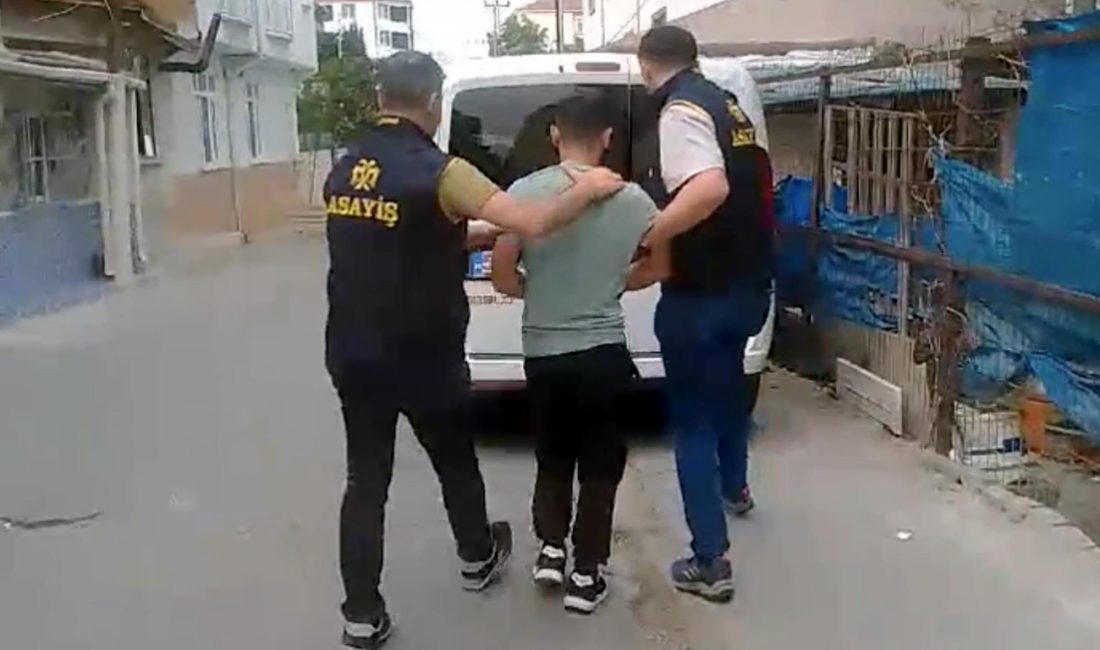 Tekirdağ’da, çeşitli suçlardan arama kaydı bulunan şüphelilere yönelik gerçekleştirilen operasyonlarda