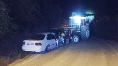 Andırın İlçesinde Otomobil ile Traktörün çarpışması sonucu 2 kişi yaralandı.