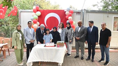 Büyükşehir Belediye Başkanı Fırat Görgel, şehit Hakan Duyğal’ın kızı Meyra’ya