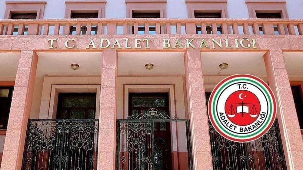 Adalet Bakanı Adalet Bakanı Yılmaz Tunç, Sosyal medyadan 1000 kamu