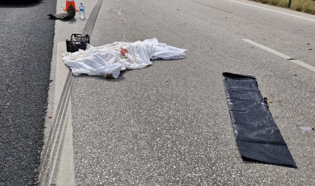 Adana’nın Ceyhan ilçesinde meydana gelen trafik kazasında, lastiği patlayan bir