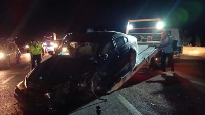 Adıyaman’da meydana gelen trafik kazasında iki otomobil çarpıştı, sonucunda 8