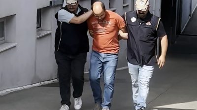 Adana’da, 15 Temmuz darbe girişimine katılarak ‘anayasal düzeni ortadan kaldırmaya