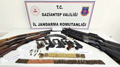 Gaziantep ilinde jandarmanın düzenlediği silah kaçakçılığı operasyonunda 9 kişi gözaltına