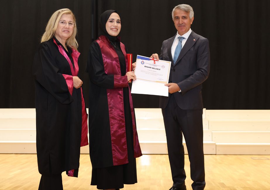 Kahramanmaraş Valisi Mükerrem Ünlüer, Kahramanmaraş Sütçü İmam Üniversitesi Tıp Fakültesi
