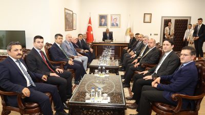 Sağlık Bakanlığına yeni atanan Prof. Dr. Kemal Memişoğlu, beraberindeki heyetle