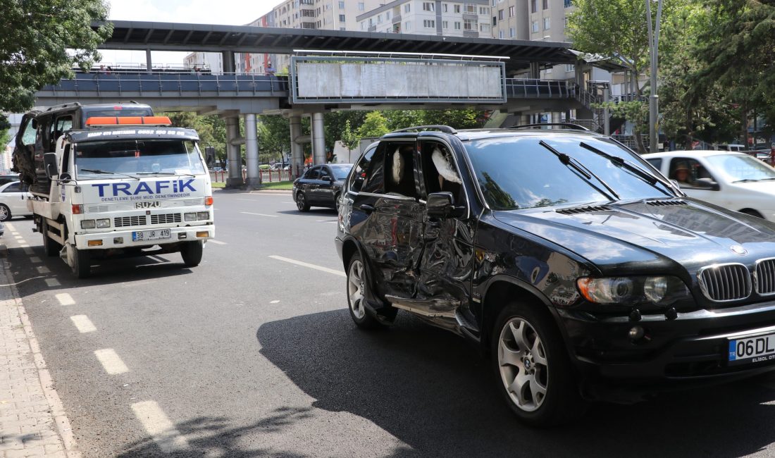 Kayseri’de meydana gelen trafik kazasında 2 kişi yaralandı. Kocasinan ilçesinde