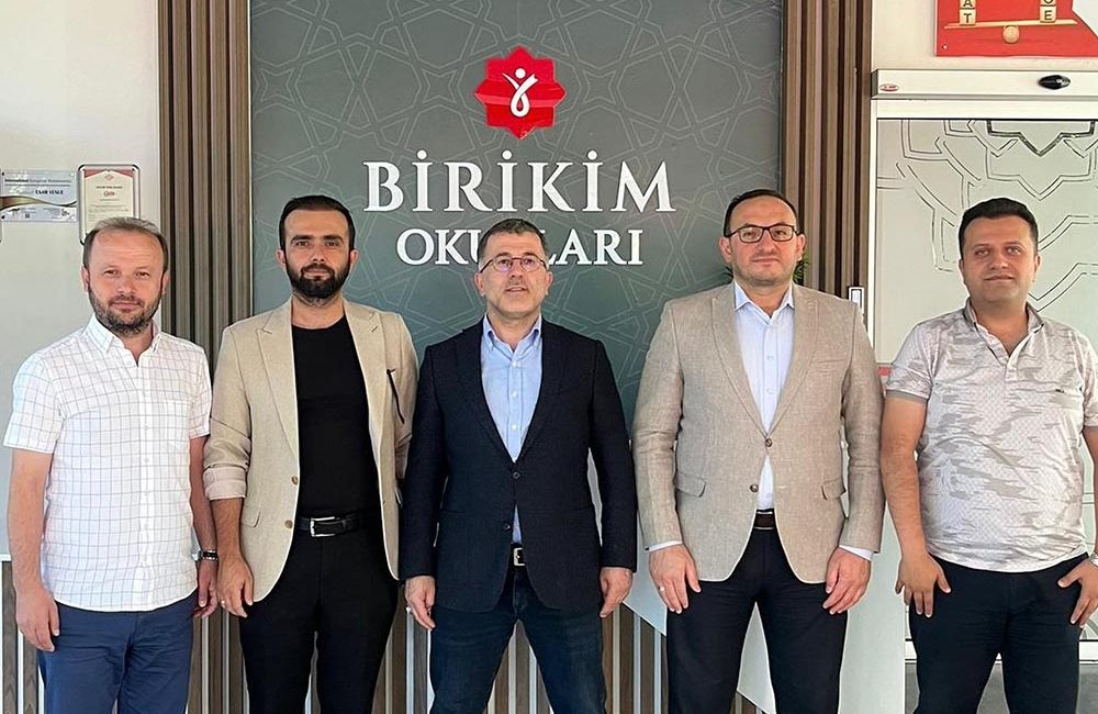 Birikim Okulları Genel Müdürü Salih Eren ve Genel Müdür Yardımcısı