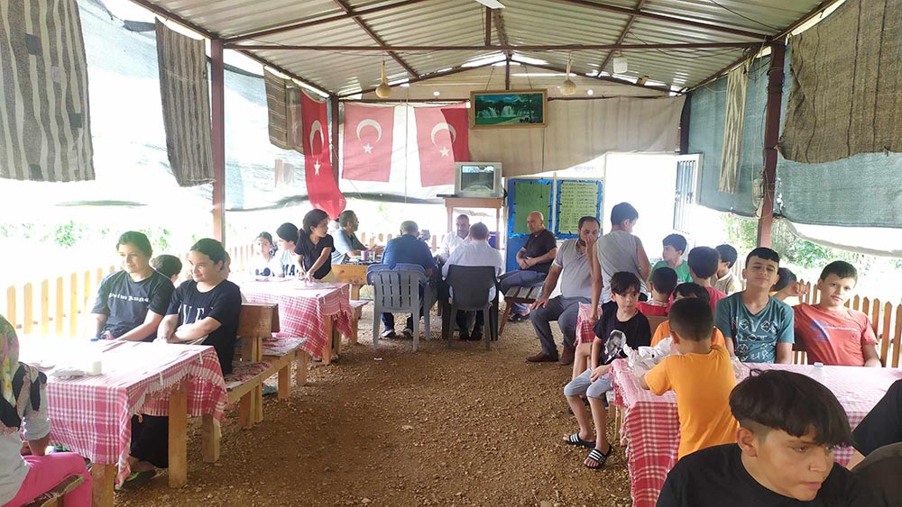 Sumbas ilçesine bağlı Mehmetli Beldesi Armağanlı Mahalle Camii’nde eğitime devam