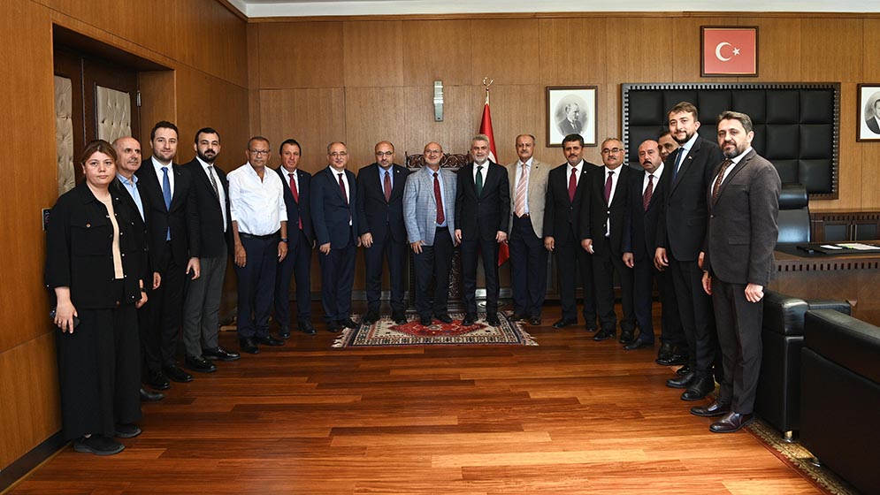 TUSAŞ Yönetim Kurulu Başkanı Ömer Cihad Vardan’ı makamında ağırlayan Başkan