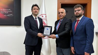 Kısa adı BASK olan Bağımsız Kamu Görevlileri Sendikaları Konfederasyonuna bağlı