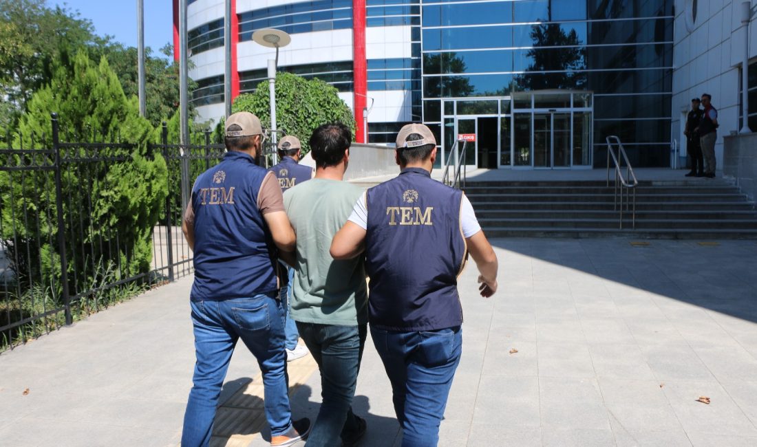 ADIYAMAN’da DEM Parti Merkez İlçe Başkanı Yusuf Özperçin, Türkiye Cumhuriyeti’ne