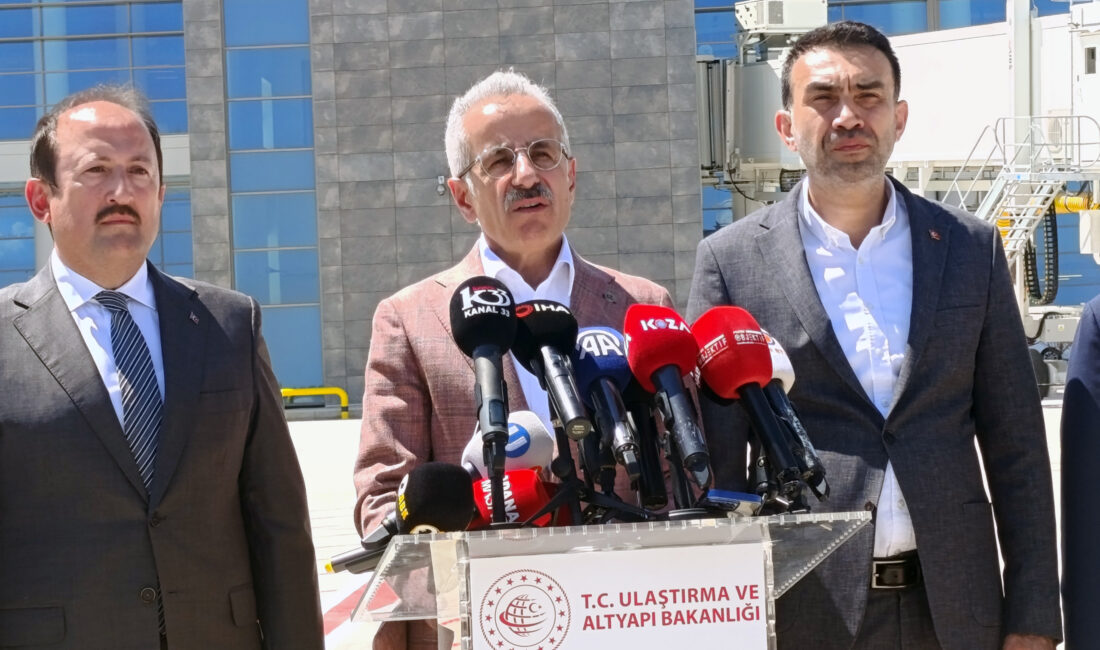 Ulaştırma ve Altyapı Bakanı Abdulkadir Uraloğlu, Mersin’de yapımı tamamlanan Çukurova