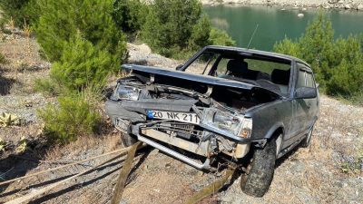 Kahramanmaraş’ta sürücüsü tarafından el freni çekilmeyi unutulan otomobil baraj gölüne