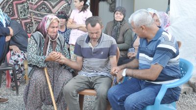 İslahiye ilçesine bağlı Kozdere Mahallesi’nde yaşayan zihinsel engelli Ali Gülsoy,
