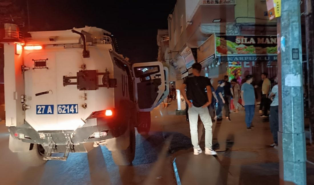Gaziantep’te Suriyeli Mültecilere Karşı Protesto Gaziantep’in çeşitli bölgelerinde toplanan gruplar,