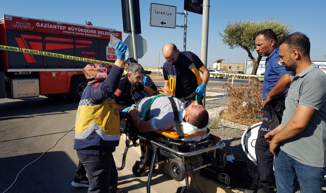 İslahiye’de meydana gelen trafik kazasında TIR ile minibüs çarpıştı. Kazada