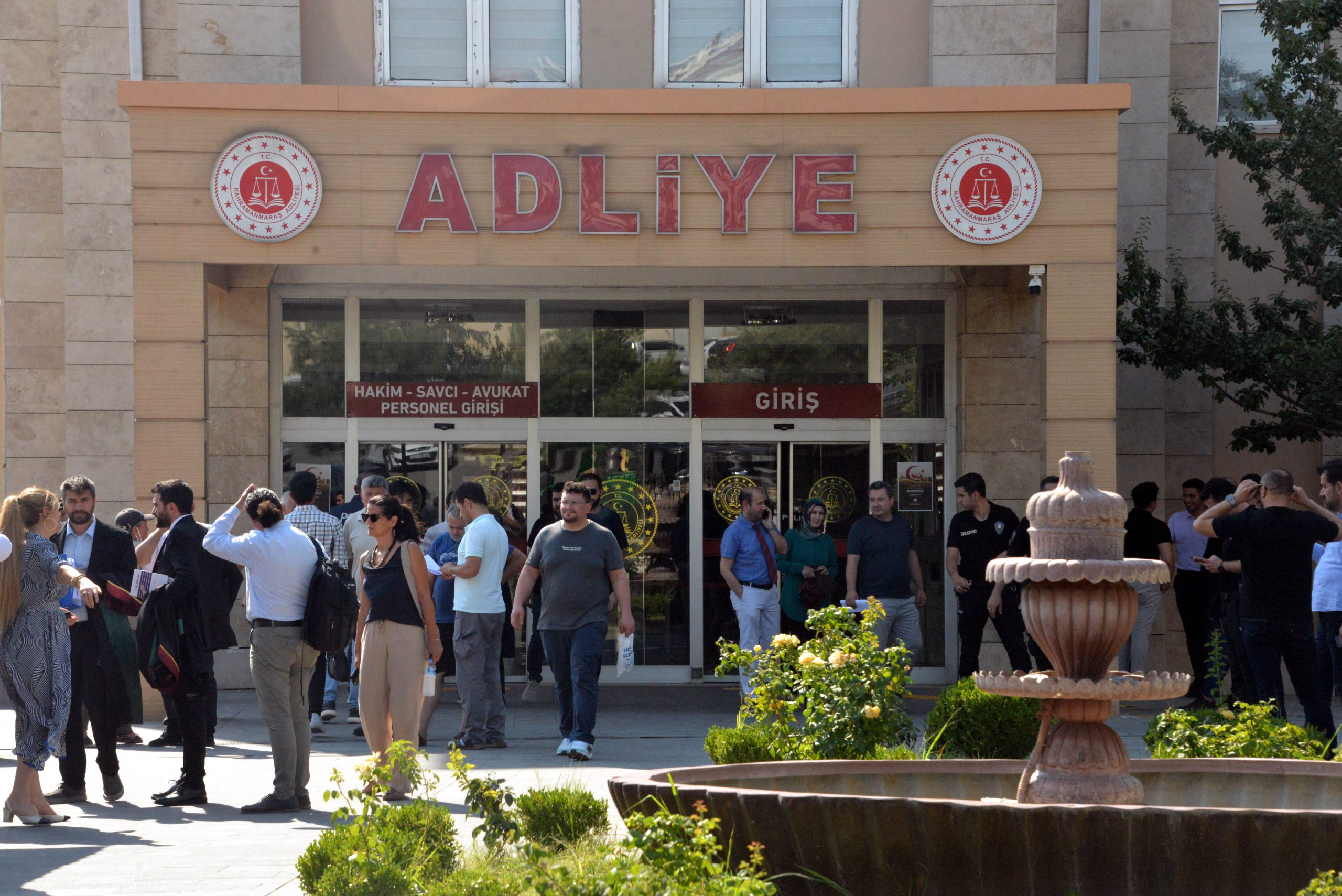 Kahramanmaraş’ta, depremde yıkılarak 35 kişiye mezar olan Ezgi Apartmanı davasında