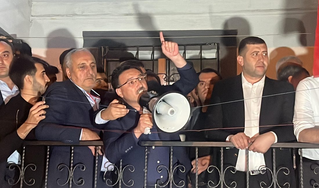Vali Gökmen Çiçek, Kayseri’de yaşanan olayları yatıştırmak için bölgeye gitti.