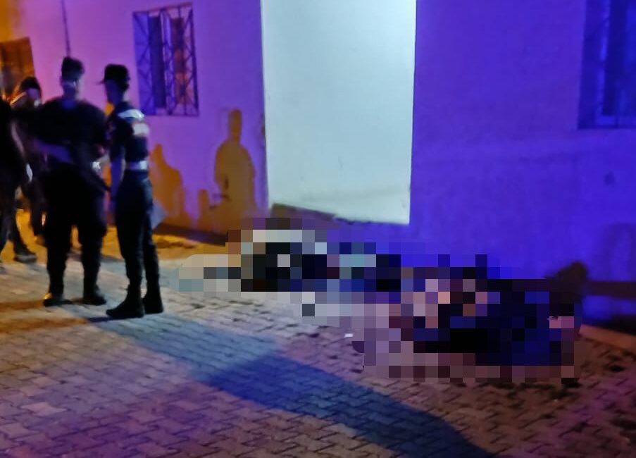 Develi ilçesinde yaşanan silahlı kavgada, çocukların tartışmasına karışan akraba iki