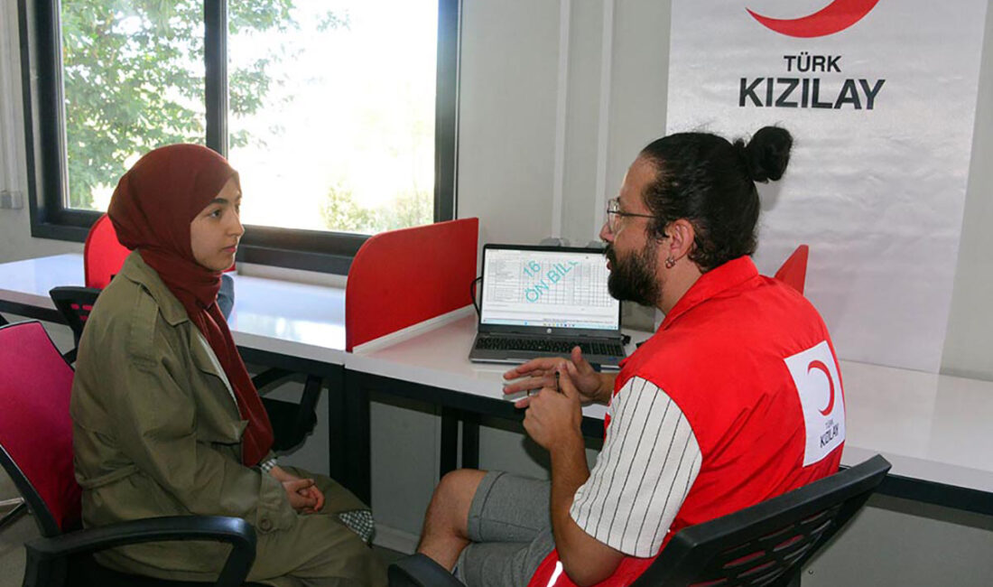 Türk Kızılay, Kahramanmaraş’ın Elbistan ilçesinde depremzede öğrenciler için düzenlediği kursla