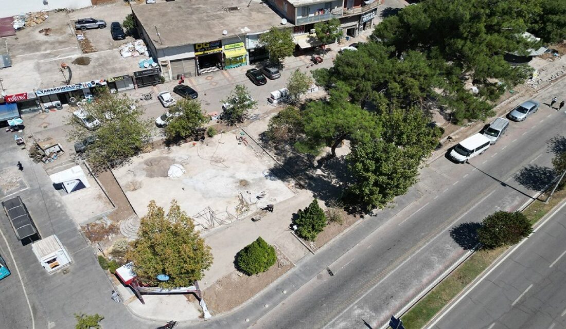 Dulkadiroğlu’nun önemli simgelerinden biri olan Eski İtfaiye Parkı, yenileme çalışmalarıyla