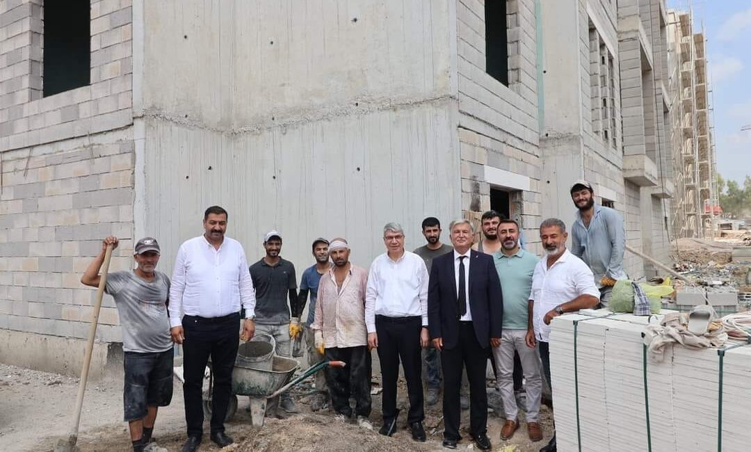 Osmaniye Milletvekili Plan ve Bütçe Komisyonu üyesi Seydi Gülsoy beraberinde