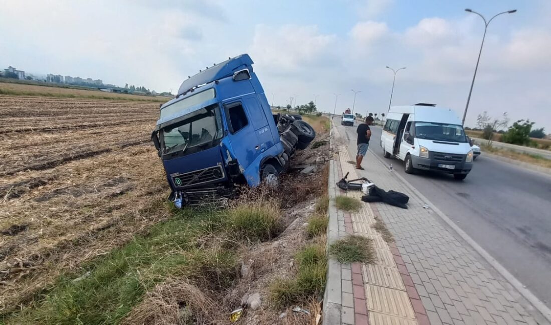 Kadirli Çevre yolunda şehir merkezine gitmekte olan tır, sürücüsünün direksiyon