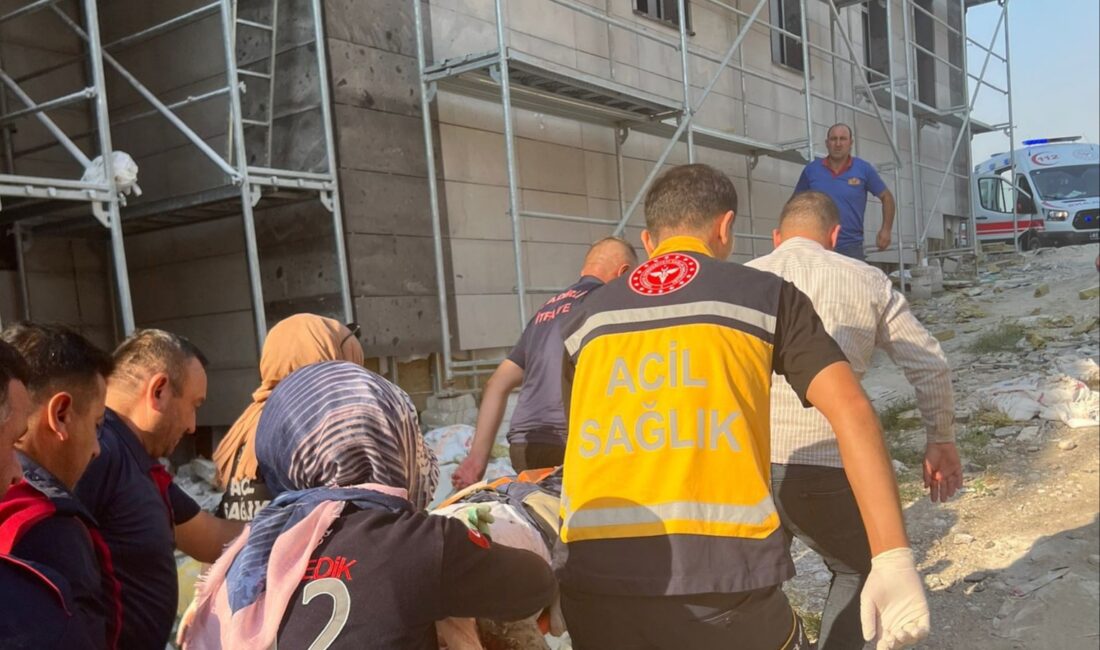 Kadirli’de yapımı devam eden Kaymakamlık Binası inşaatından düşen işçi hayatını