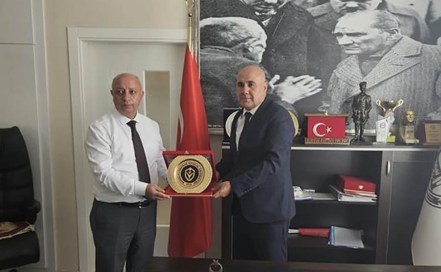Ekinözü Belediye Başkanı Harun Vicdan, Kahramanmaraş İstiklal Üniversitesi Rektörü Prof.