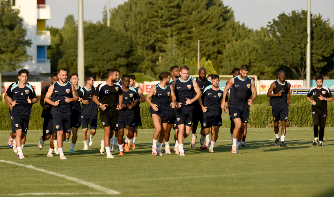 Kayserispor Teknik Direktörü Burak Yılmaz, takımın durumu hakkında olumsuz bir