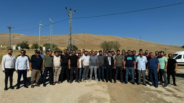 CHP Kahramanmaraş İl Başkanı Ünal Ateş, Elbistan’da gerçekleştirdiği ziyaretlerde termik