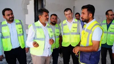 Kahramanmaraş Milletvekili Ömer Oruç Bilal Debgici Pazarcık’ta yapımı süren TOKİ