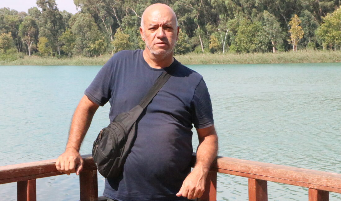 Emekli kameraman Kadir Acarlar, Adana’da sosyal medya için manzara çekerken