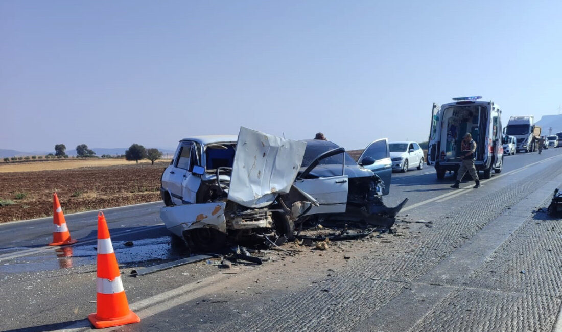 Gaziantep’in Nurdağı ilçesinde meydana gelen trafik kazasında, 1’i çocuk olmak