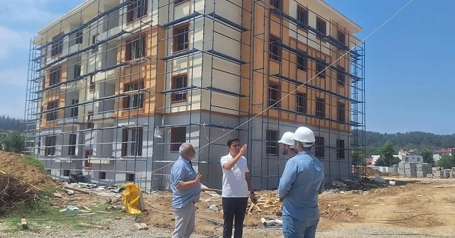 Andırın Kaymakamı Mustafa Arslanşahin, Andırın Orman deposunda yapımı devam eden