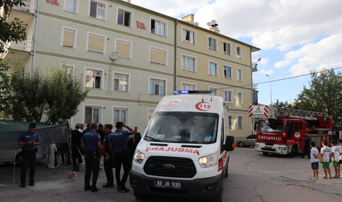 Kayseri’de bir binanın birinci katında çıkan yangında 6’sı çocuk 8