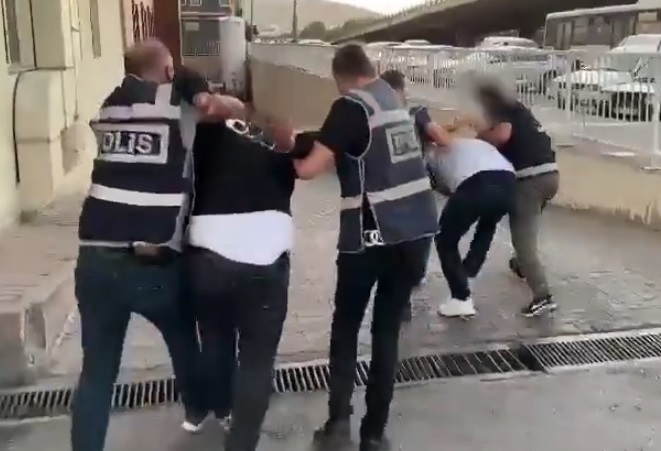 Kayseri’de, polisin ‘dur’ ihtarına uymayarak otomobille kaçan ve hakkında kesinleşmiş