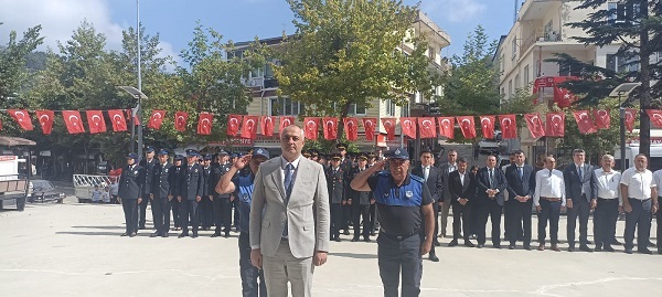 Tüm yurtta olduğu gibi 30 Ağustos Zafer Bayramı’nın 102. Yıldönümü