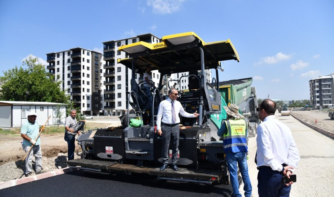 Osmaniye Belediyesi tarafından Valilik Konağı karışı ile okullar bölgesine kadar